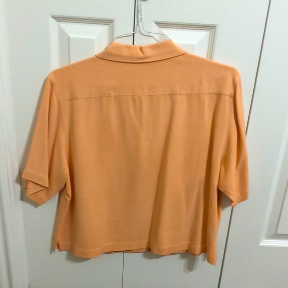 Tommy Bahama 100% Silk Short Sleeve Blouse - Picture 2 of 10